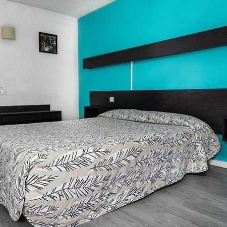 Hotel Les Tourrades Cannes Bagian luar foto
