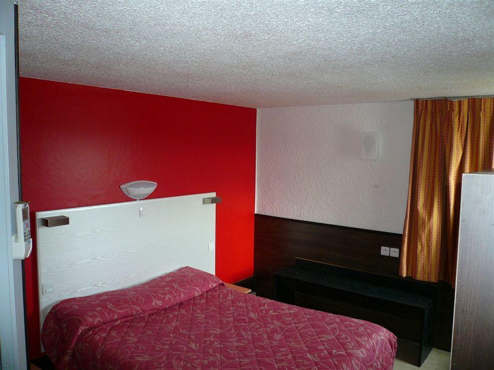 Hotel Les Tourrades Cannes Bagian luar foto
